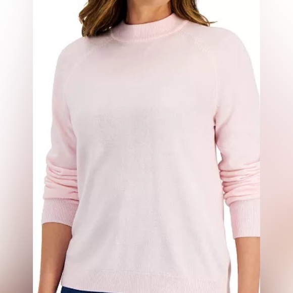 Kendra Scott Zip-Back Mock-Neck Sweater. Baby Pink. Medium. Kept folded. - Picture 2 of 6